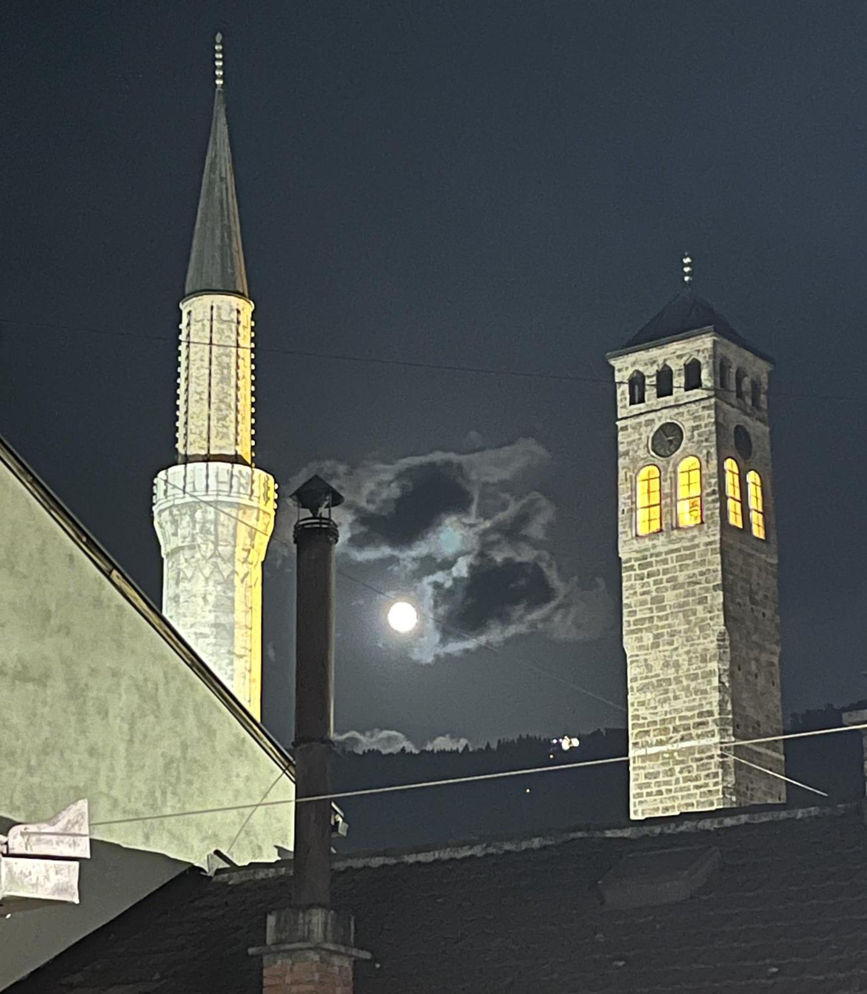 Sarajevo Luxury Apartment - 50 M From Old Sarajevo Clock Tower Exterior photo